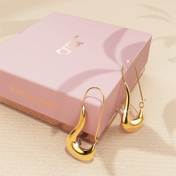 Dakota Chunky Gold Hoop Earrings - Image 3