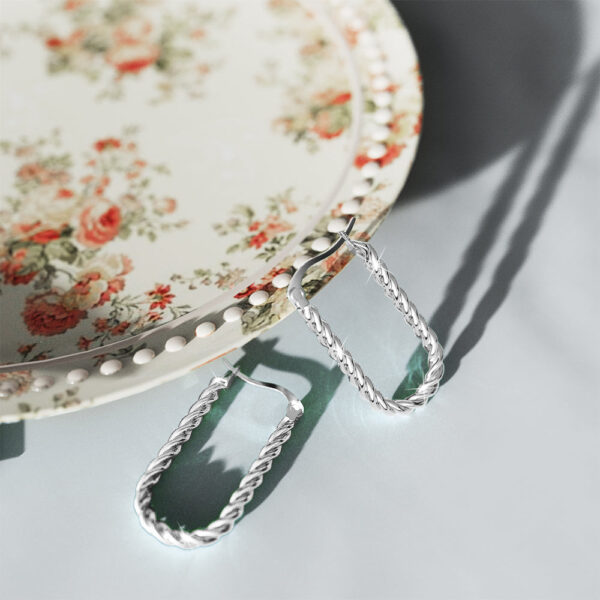 Chic White Gold Dangle Earrings - Image 3