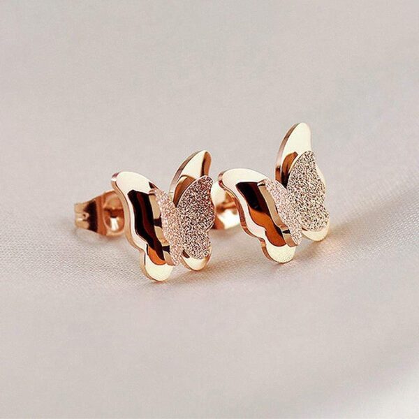 Exquisite Butterfly Earrings - Image 3