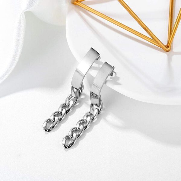 Royal Chain Stud Earrings in White Gold - Image 4