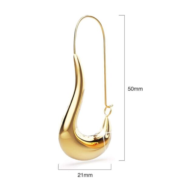 Dakota Chunky Gold Hoop Earrings - Image 7