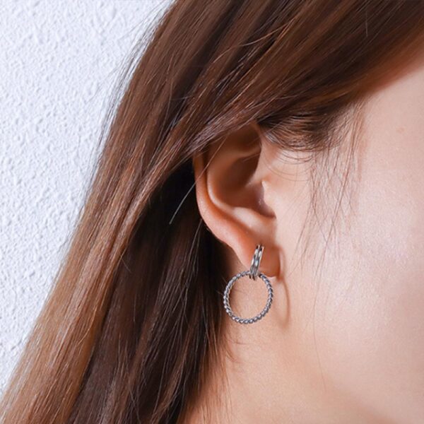 Exquisite Round White Gold Drop Earrings - Image 4