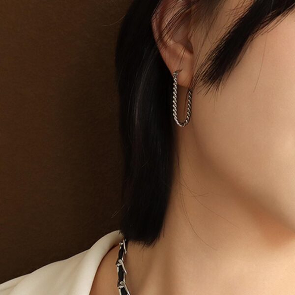 Chic White Gold Dangle Earrings - Image 4