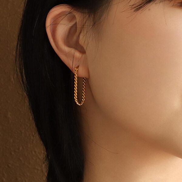 Chic Gold Dangle Earrings - Image 4