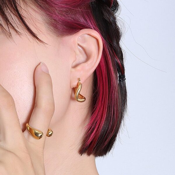 Sparkling Gold Hoop Earrings - Image 7