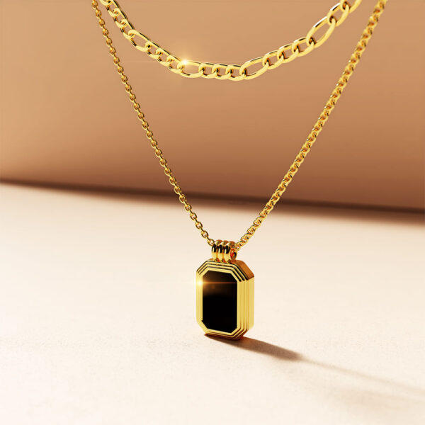 Gilded Noir Black Shell Necklace in Gold - Image 3