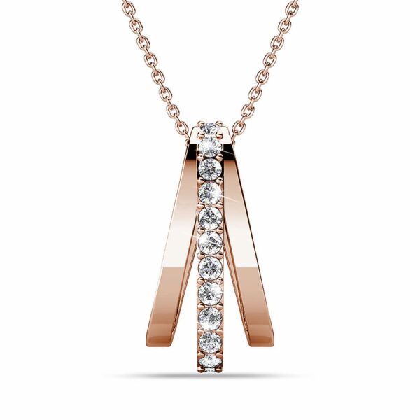 Sparkly Triple Round Necklace in Rose Gold Adorned With SWAROVSKI® Crystals