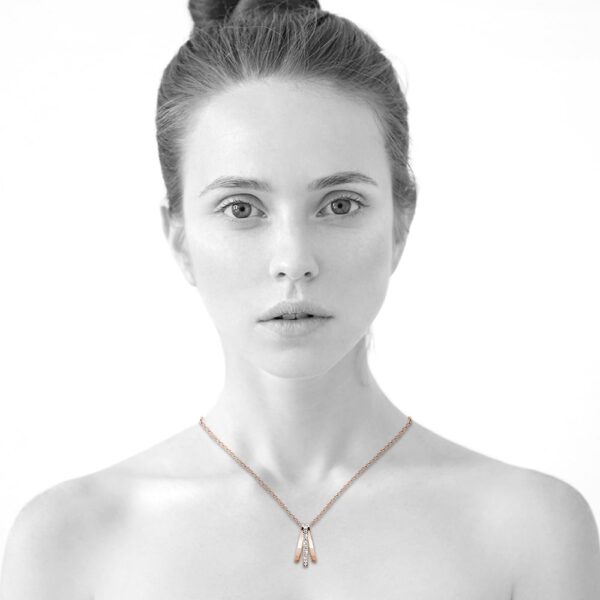 Sparkly Triple Round Necklace in Rose Gold Adorned With SWAROVSKI® Crystals - Image 4