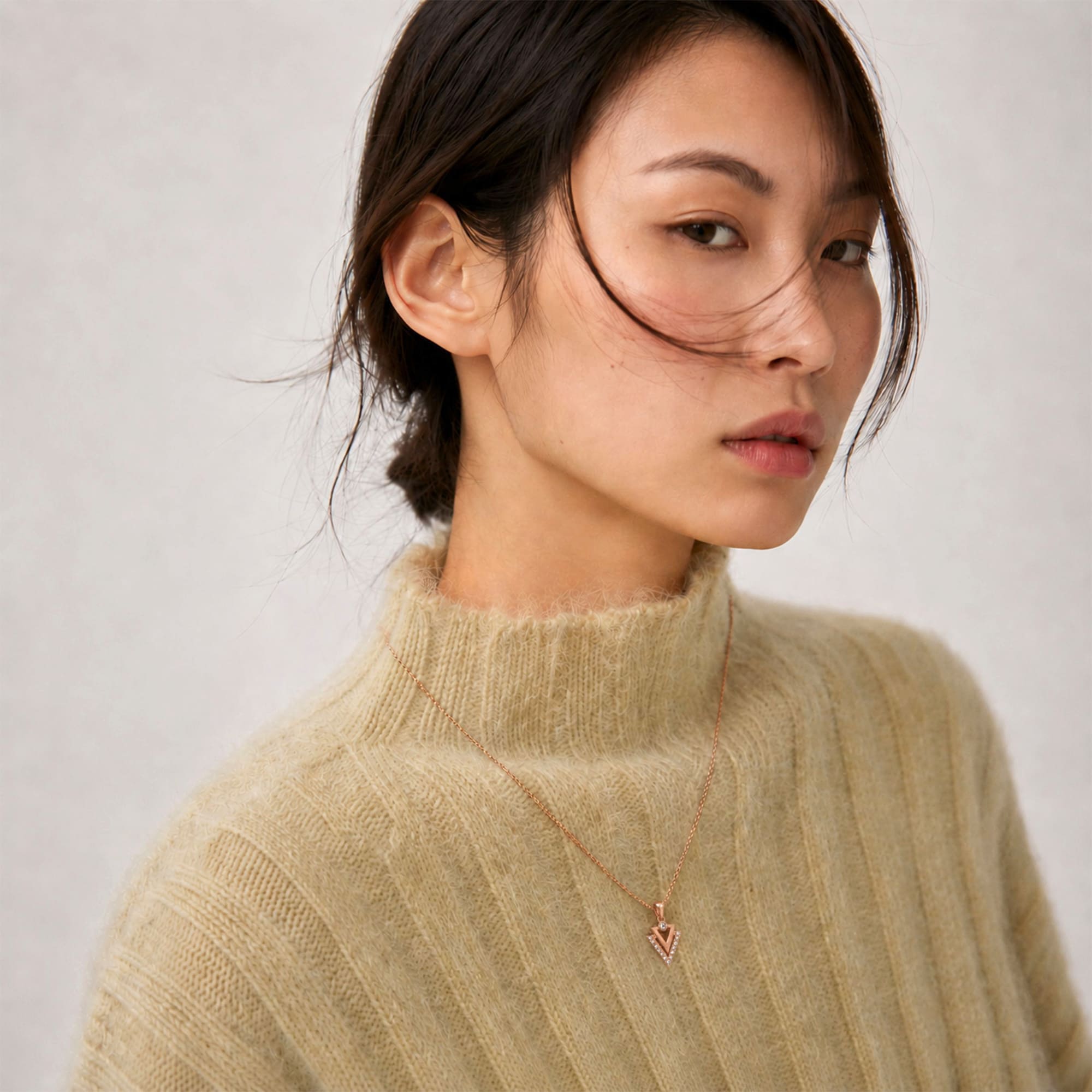 Trilateral Necklace Embellished with Crystals from SWAROVSKI® in Rose Gold - Image 4