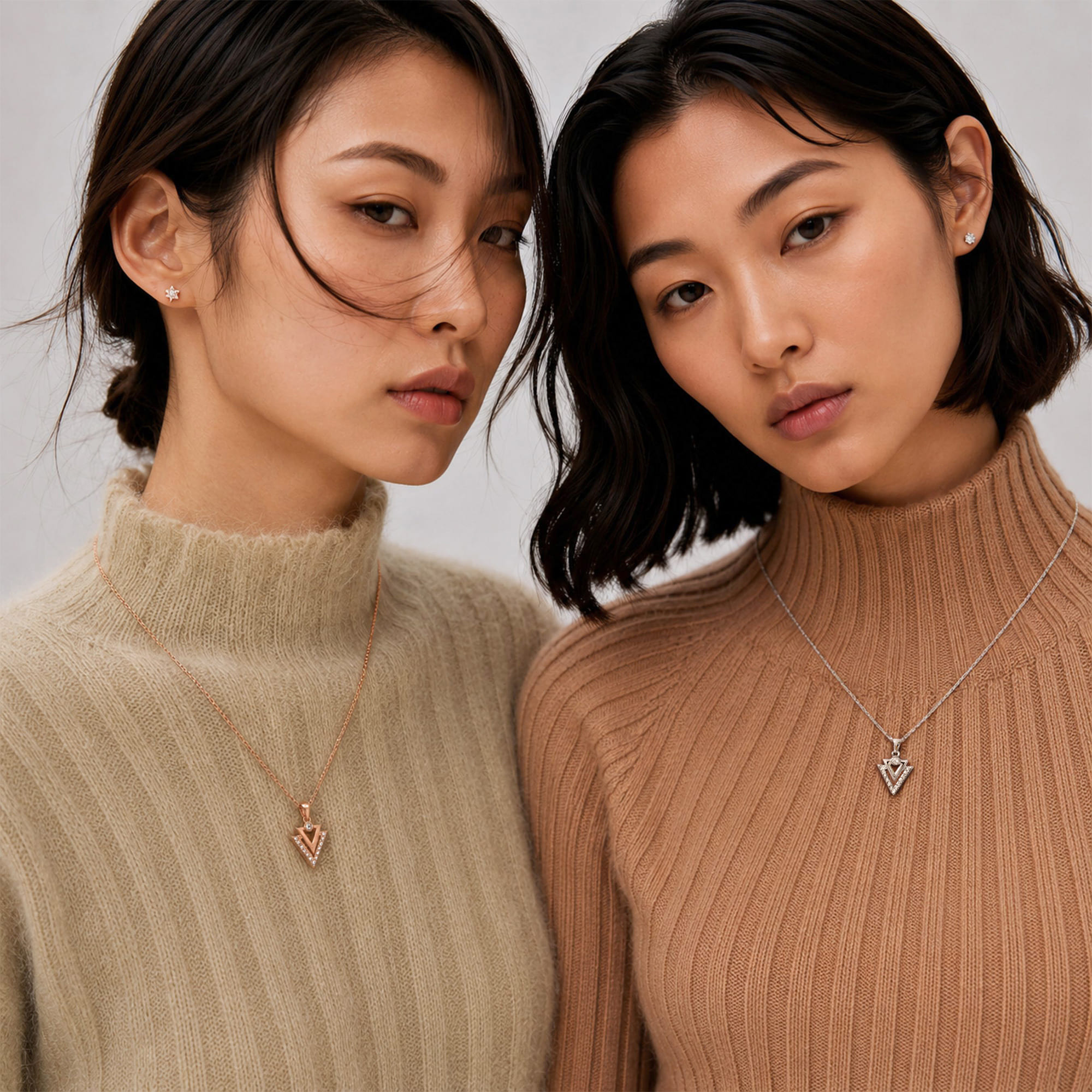 Trilateral Necklace Embellished with Crystals from SWAROVSKI® in Rose Gold - Image 6