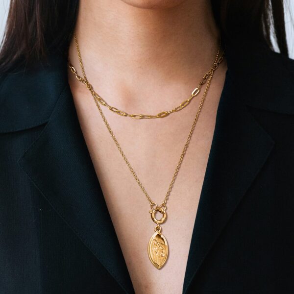 Eye of Horus Gold Charm Necklace - Image 4
