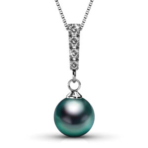Krystal Couture Lustrous Pendant Necklace Embellished with SWAROVSKI® Crystal Iridescent Tahitian Look Pearls